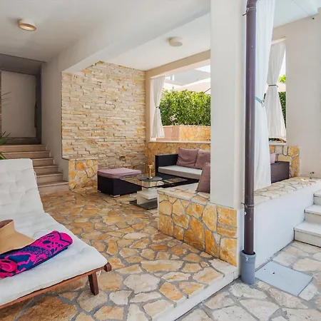 Bruno'S Pool House Ciovo *