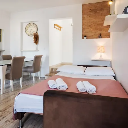 Apartment Bruno'S Pool House Ciovo