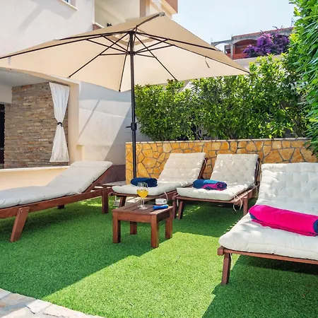 Bruno's Pool House Ciovo