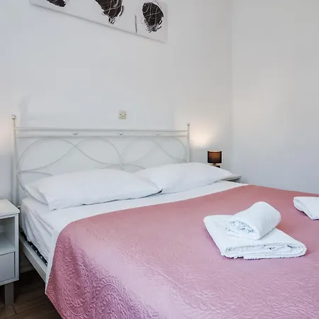 Apartment Bruno'S Pool House Ciovo