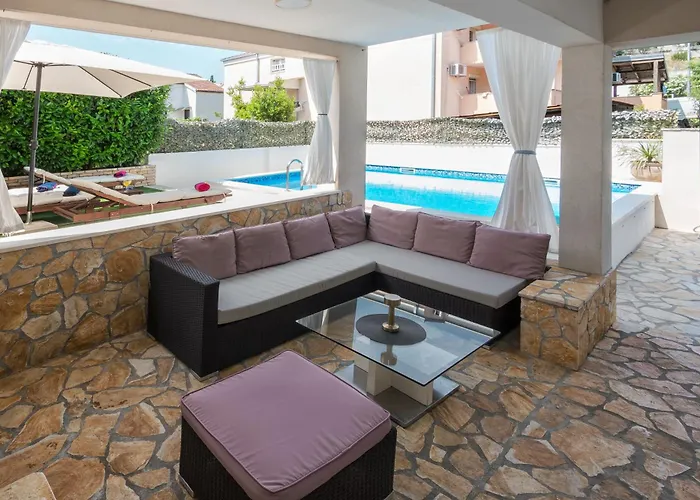 Bruno's Pool House Ciovo * Trogir