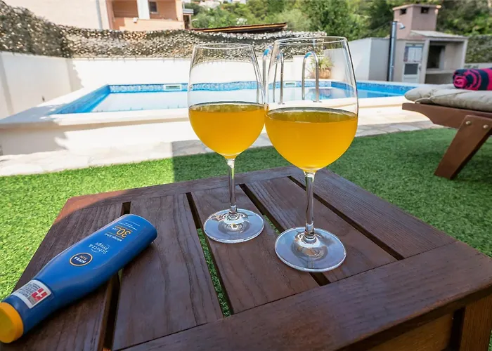 Bruno's Pool House Ciovo Appartement