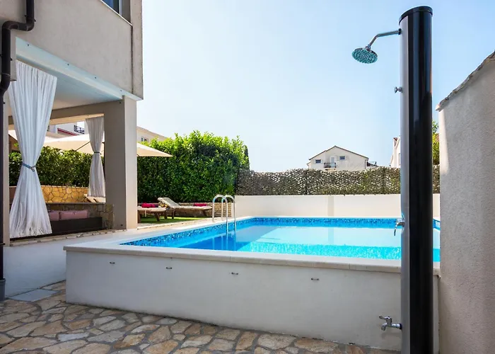 Lägenhet Bruno's Pool House Ciovo *