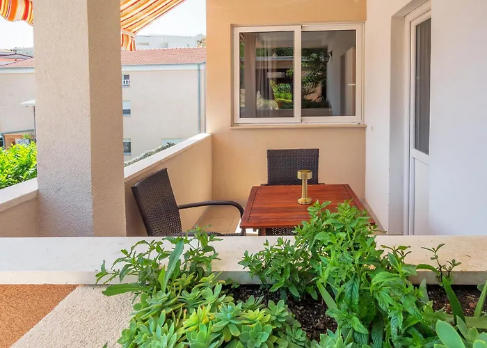 Bruno's Pool House Ciovo Lägenhet *