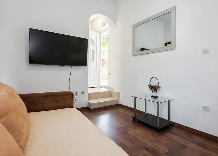 Bruno's Pool House Ciovo Appartement