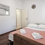 Bruno's Pool House Ciovo تروغير