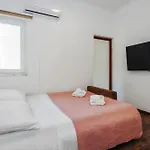 Bruno's Pool House Ciovo تروغير