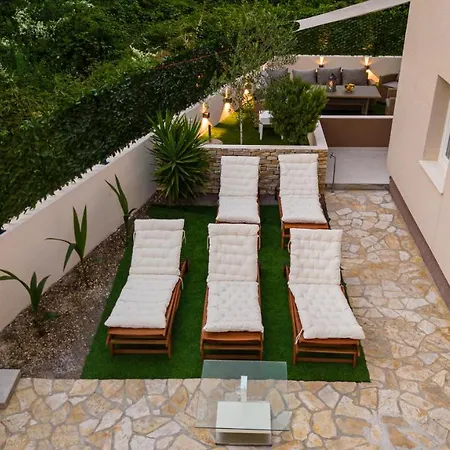 Apartment Bruno's Poolside - Near