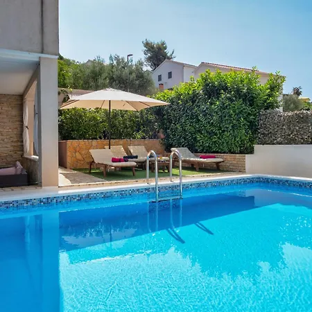 아파트 Bruno's Pool House Ciovo *