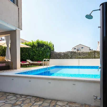 아파트 Bruno's Pool House Ciovo *