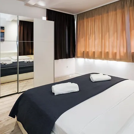 Апартаменти Bruno's Pool House Ciovo Трогір