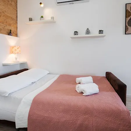 Bruno'S Pool House Ciovo *