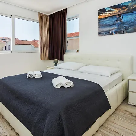 Bruno'S Pool House Ciovo تروغير