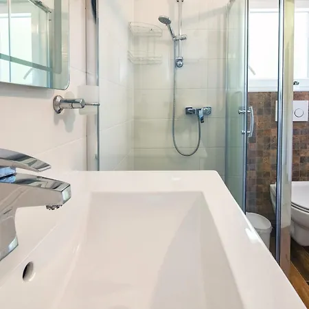 Bruno'S Pool House Ciovo