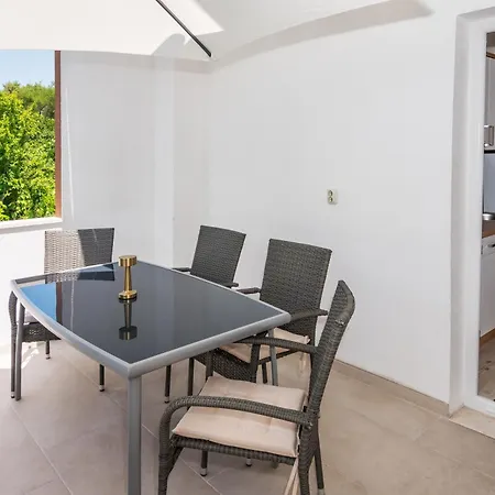 Bruno'S Pool House Ciovo شقة