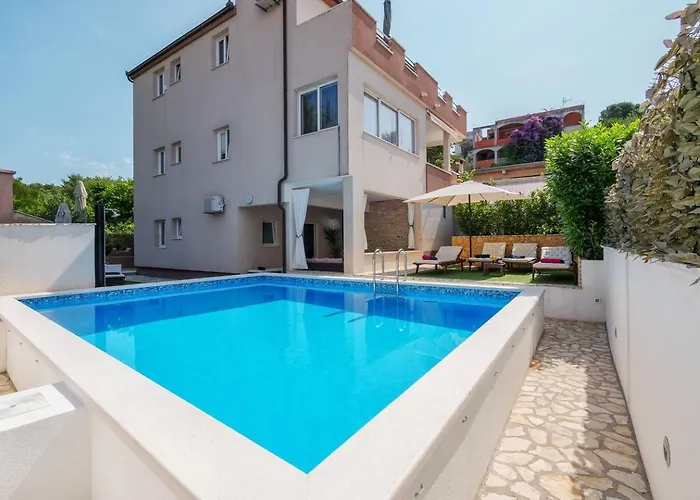 Bruno's Pool House Ciovo Апартаменти *