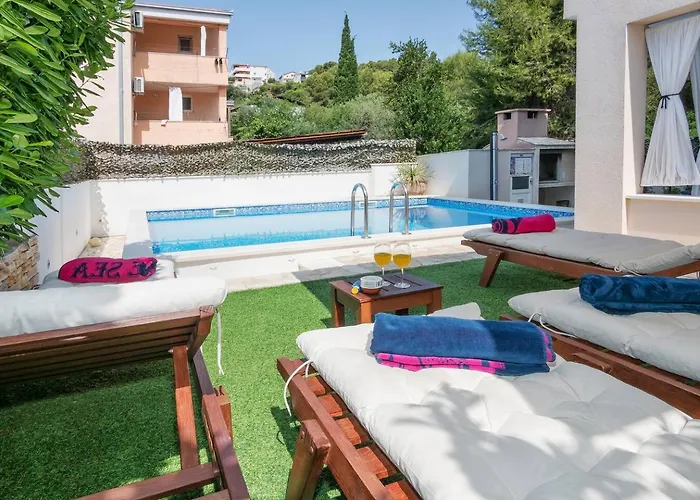 Апартаменти Bruno's Pool House Ciovo Трогір