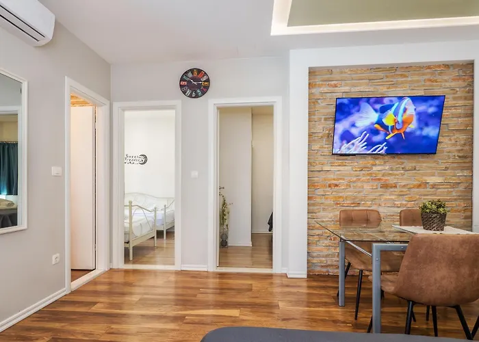 Апартаменти Bruno's Pool House Ciovo Трогір