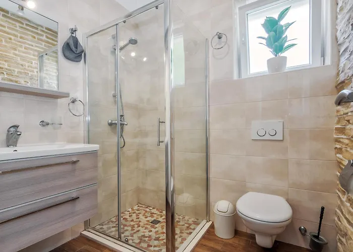 Bruno's Pool House Ciovo * Трогір